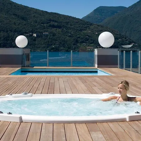 3 Bedroom Maggiore With Pool Daire Maccagno